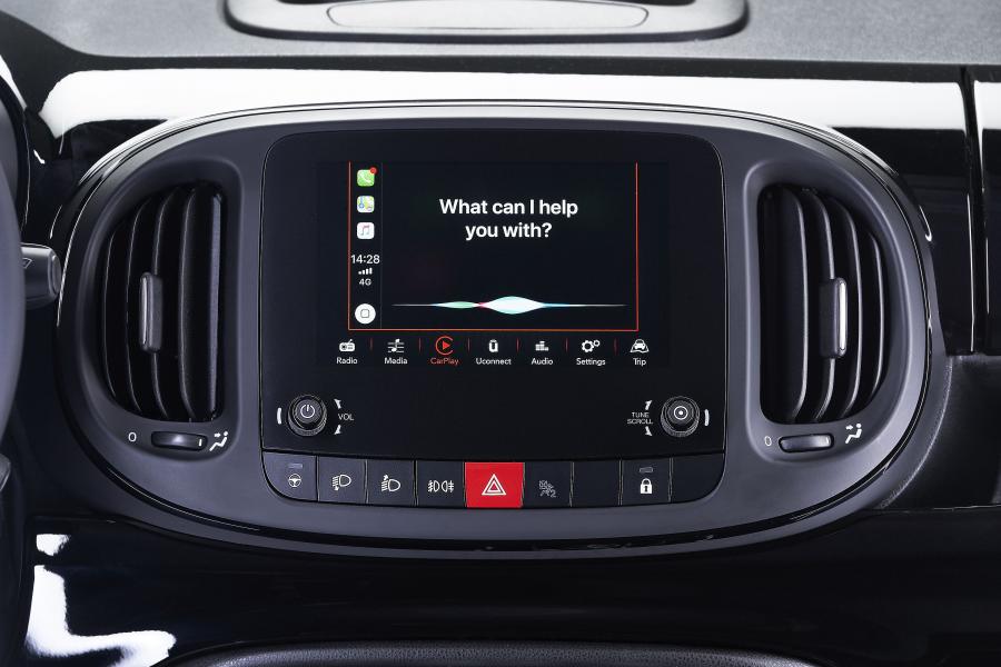 Детали интерьера Fiat 500L 120° (330) 2019 года  (фото 11 из 13)